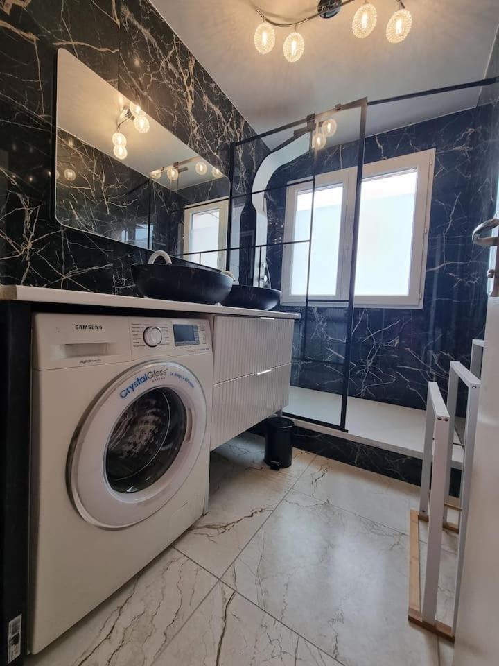 Grand Appartement 3 Chambres Disney - Paris - 82M2 Neuilly-sur-Marne Exterior foto