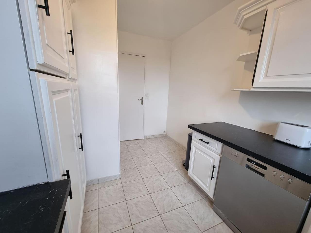 Grand Appartement 3 Chambres Disney - Paris - 82M2 Neuilly-sur-Marne Exterior foto