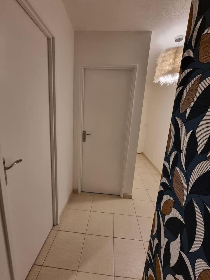 Grand Appartement 3 Chambres Disney - Paris - 82M2 Neuilly-sur-Marne Exterior foto