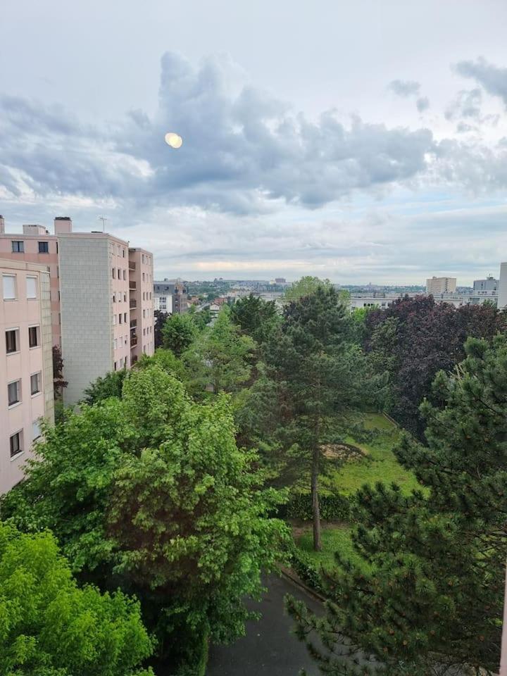 Grand Appartement 3 Chambres Disney - Paris - 82M2 Neuilly-sur-Marne Exterior foto
