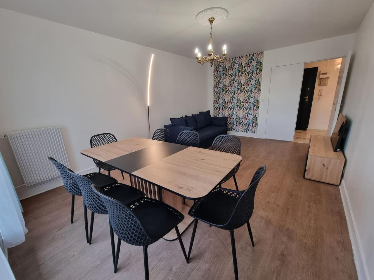 Grand Appartement 3 Chambres Disney - Paris - 82M2 Neuilly-sur-Marne Exterior foto